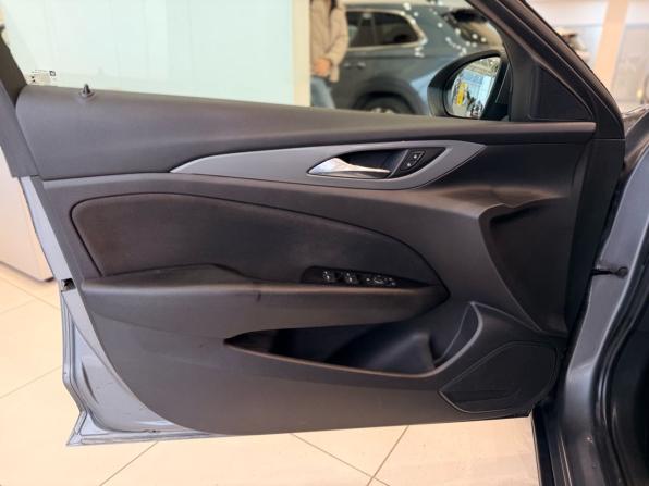Opel Insignia II с пробегом 2018 года, цена 1 189 900 рублей, 250000 км, универсал, Автокод Объявления