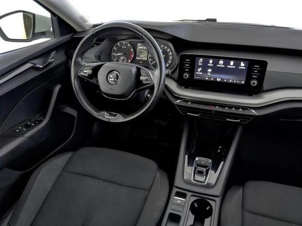 Skoda Octavia IV (A8) с пробегом 2021 года, цена 1 450 000 рублей, 351430 км, лифтбек, Автокод Объявления