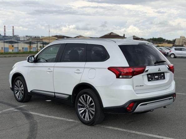 Mitsubishi Outlander III Рестайлинг 3 с пробегом 2020 года, цена 2 550 000 рублей, 46421 км, внедорожник, Автокод Объявления