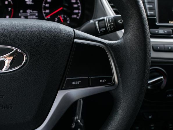 Hyundai Solaris II Рестайлинг с пробегом 2021 года, цена 1 470 000 рублей, 100035 км, седан, Автокод Объявления
