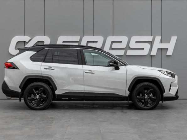 Toyota RAV4 V (XA50) с пробегом 2020 года, цена 3 090 000 рублей, 124743 км, внедорожник, Автокод Объявления