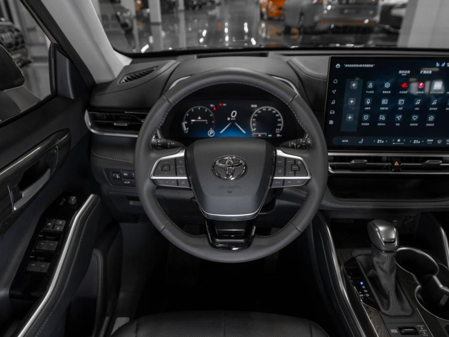 Toyota Highlander IV (XU70) Москва  - изображение 11