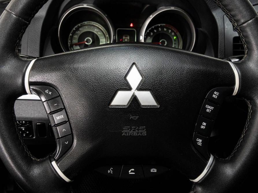 Mitsubishi Pajero IV Рестайлинг 1 Казань  - изображение 9