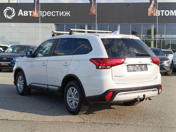 Mitsubishi Outlander III Рестайлинг 3 с пробегом 2021 года, цена 1 810 000 рублей, 99500 км, внедорожник, Автокод Объявления