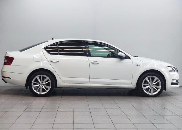 Skoda Octavia III (A7) Рестайлинг с пробегом 2018 года, цена 1 800 000 рублей, 101846 км, лифтбек, Автокод Объявления