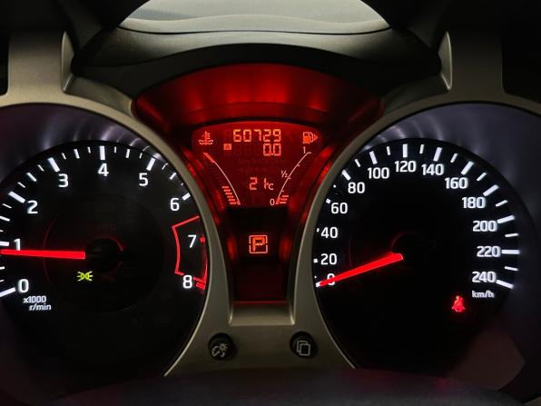 Nissan Juke I с пробегом 2012 года, цена 1 140 000 рублей, 60728 км, внедорожник, Автокод Объявления