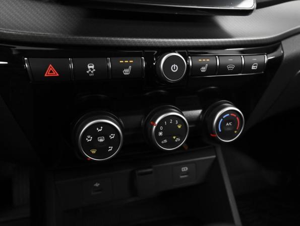 Lada (ВАЗ) Vesta I Рестайлинг (NG) с пробегом 2026 года, цена 1 929 000 рублей, 26 км, седан, Автокод Объявления