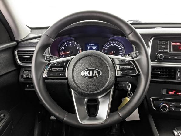 Kia Optima IV Рестайлинг с пробегом 2018 года, цена 1 590 000 рублей, 171095 км, седан, Автокод Объявления