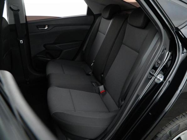 Hyundai Solaris II с пробегом 2018 года, цена 1 297 444 рубля, 89876 км, седан, Автокод Объявления