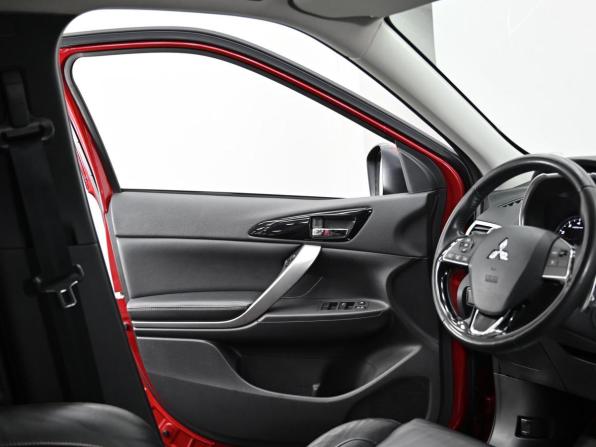 Mitsubishi Eclipse Cross I с пробегом 2018 года, цена 1 799 000 рублей, 121000 км, внедорожник, Автокод Объявления