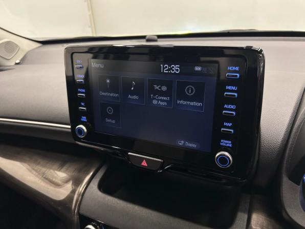 Toyota Yaris IV с пробегом 2020 года, цена 1 849 000 рублей, 51567 км, хэтчбек, Автокод Объявления