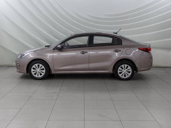Kia Rio IV с пробегом 2018 года, цена 1 048 000 рублей, 221100 км, седан, Автокод Объявления