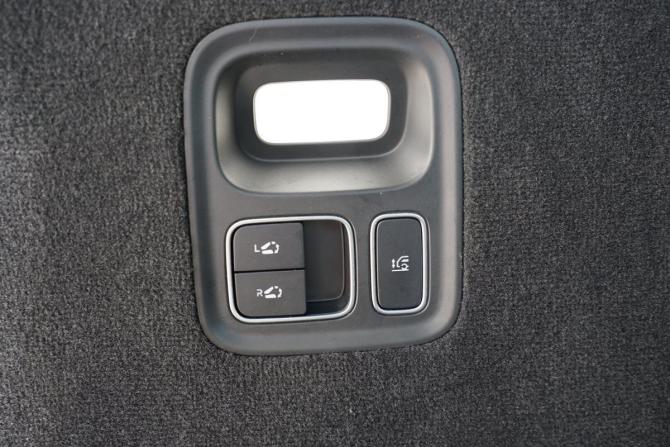 Li Auto (Lixiang) L9 I с пробегом 2023 года, цена 5 654 000 рублей, 88000 км, внедорожник, Автокод Объявления