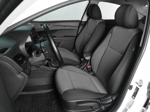 Hyundai Solaris II Рестайлинг с пробегом 2022 года, цена 1 829 000 рублей, 55135 км, седан, Автокод Объявления