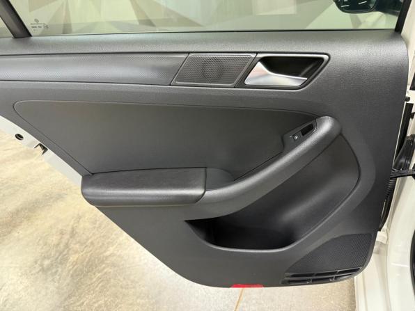 Volkswagen Jetta VI Рестайлинг с пробегом 2015 года, цена 1 160 000 рублей, 106837 км, седан, Автокод Объявления