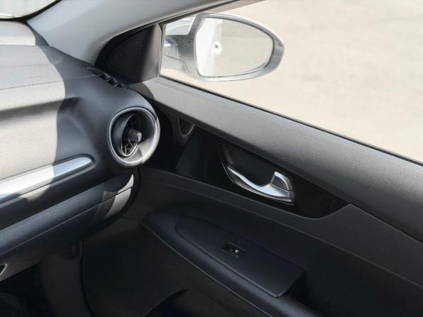 Kia Cerato IV Рестайлинг с пробегом 2022 года, цена 2 100 000 рублей, 127000 км, седан, Автокод Объявления