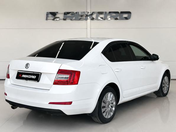 Skoda Octavia III (A7) с пробегом 2014 года, цена 760 000 рублей, 607000 км, лифтбек, Автокод Объявления