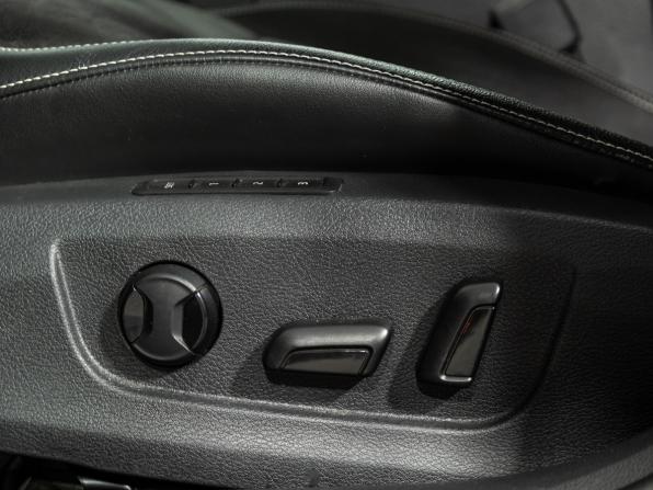 Skoda Superb III Рестайлинг с пробегом 2019 года, цена 2 599 700 рублей, 135189 км, лифтбек, Автокод Объявления