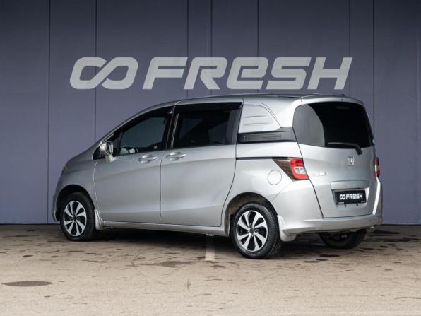 Honda Freed I Рестайлинг с пробегом 2013 года, цена 1 100 000 рублей, 104401 км, компактвэн, Автокод Объявления