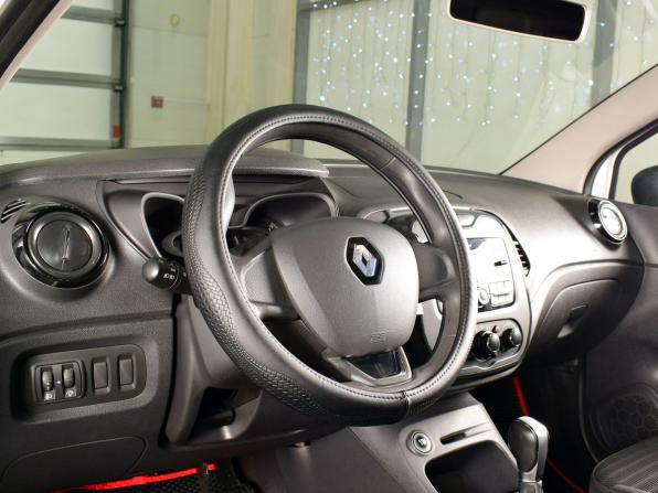 Renault Kaptur I с пробегом 2018 года, цена 1 199 999 рублей, 128886 км, внедорожник, Автокод Объявления