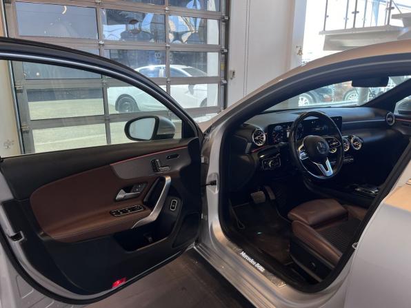 Mercedes-Benz A-Класс IV (W177) с пробегом 2019 года, цена 2 390 000 рублей, 106022 км, седан, Автокод Объявления
