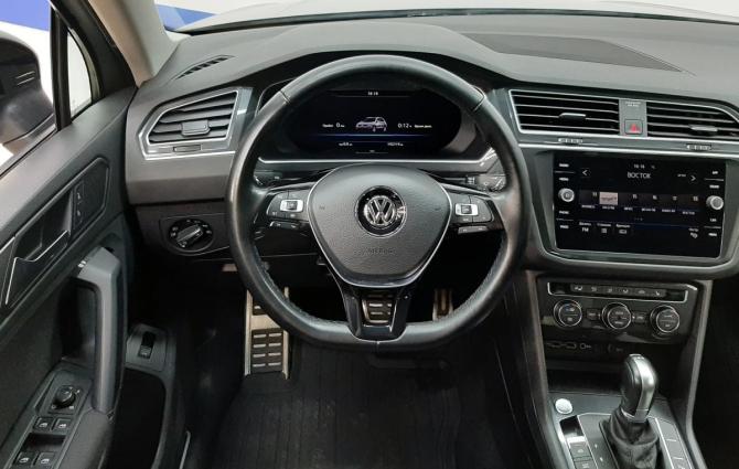 Volkswagen Tiguan II с пробегом 2018 года, цена 2 399 000 рублей, 192718 км, внедорожник, Автокод Объявления