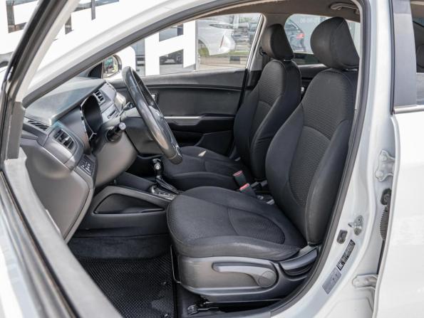 Kia Rio III Рестайлинг с пробегом 2017 года, цена 1 160 000 рублей, 131129 км, седан, Автокод Объявления