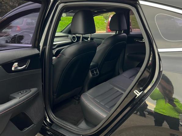 Kia K3 II с пробегом 2019 года, цена 2 249 000 рублей, 60551 км, хэтчбек, Автокод Объявления