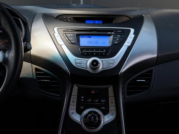 Hyundai Elantra V (MD) с пробегом 2011 года, цена 800 000 рублей, 275851 км, седан, Автокод Объявления
