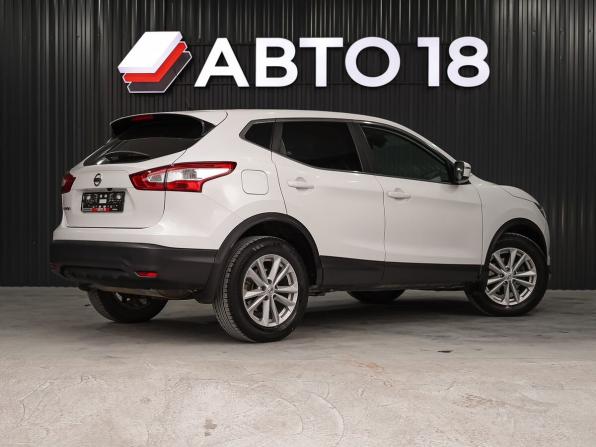 Nissan Qashqai II с пробегом 2015 года, цена 1 409 000 рублей, 215242 км, внедорожник, Автокод Объявления