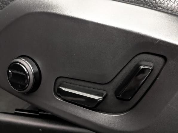 Volvo XC60 II Рестайлинг с пробегом 2021 года, цена 4 260 000 рублей, 77055 км, внедорожник, Автокод Объявления