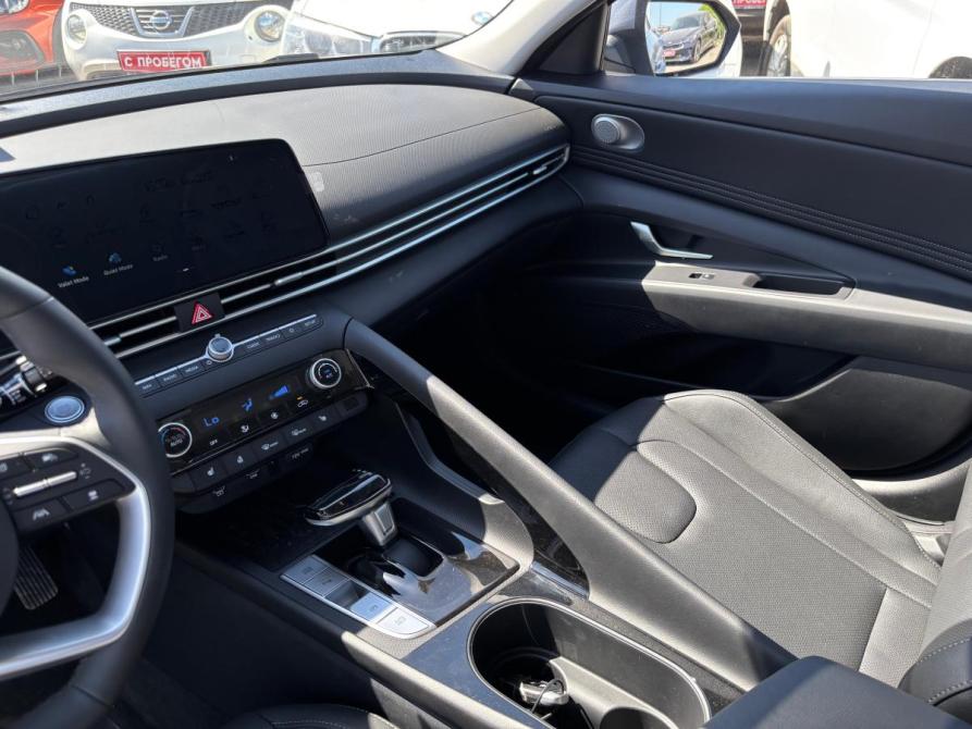 Hyundai Elantra VII (CN7) Рестайлинг Набережные Челны  - изображение 12