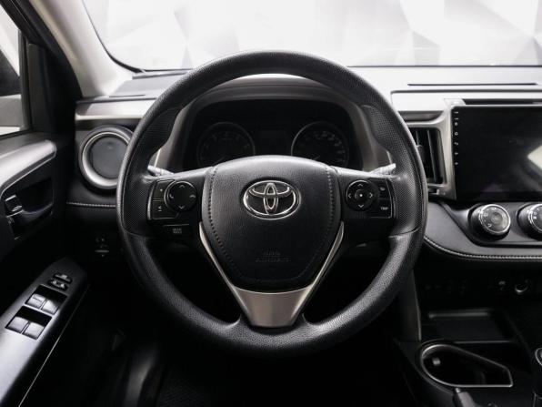 Toyota RAV4 IV (XA40) Рестайлинг с пробегом 2015 года, цена 2 150 000 рублей, 133200 км, внедорожник, Автокод Объявления