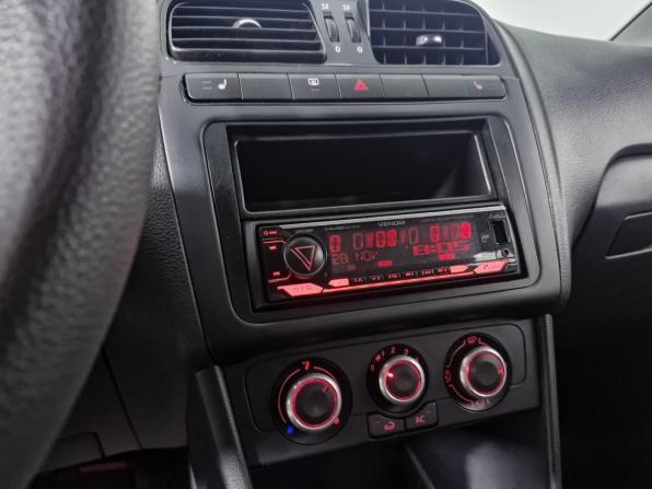 Volkswagen Polo V с пробегом 2014 года, цена 750 000 рублей, 171262 км, седан, Автокод Объявления