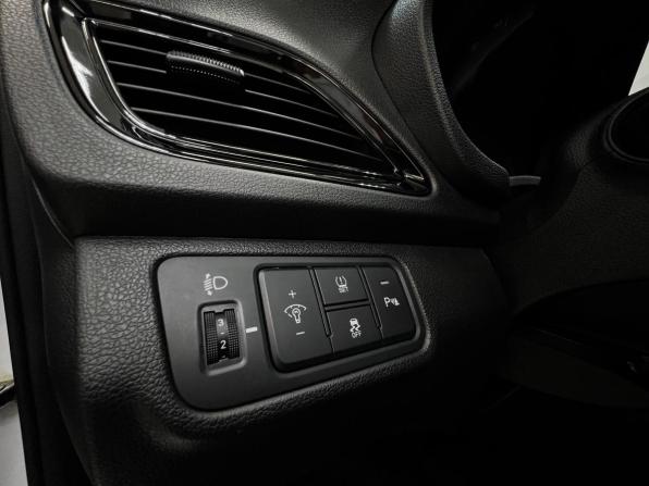 Hyundai Solaris II Рестайлинг с пробегом 2021 года, цена 1 750 000 рублей, 67753 км, седан, Автокод Объявления
