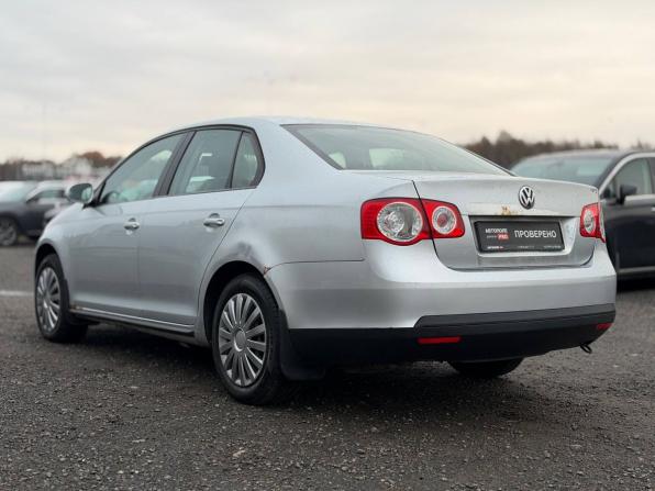 Volkswagen Jetta V с пробегом 2009 года, цена 410 000 рублей, 190000 км, седан, Автокод Объявления