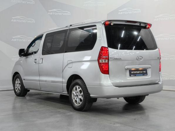 Hyundai Grand Starex I с пробегом 2008 года, цена 929 000 рублей, 302000 км, минивэн, Автокод Объявления