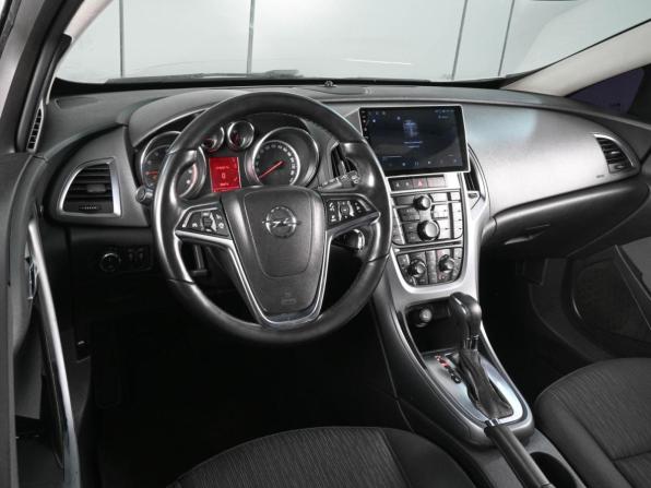 Opel Astra J Рестайлинг с пробегом 2013 года, цена 999 000 рублей, 146626 км, хэтчбек, Автокод Объявления