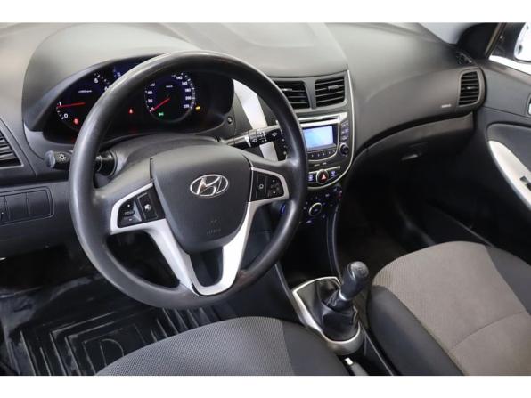 Hyundai Solaris I с пробегом 2012 года, цена 794 800 рублей, 111510 км, седан, Автокод Объявления
