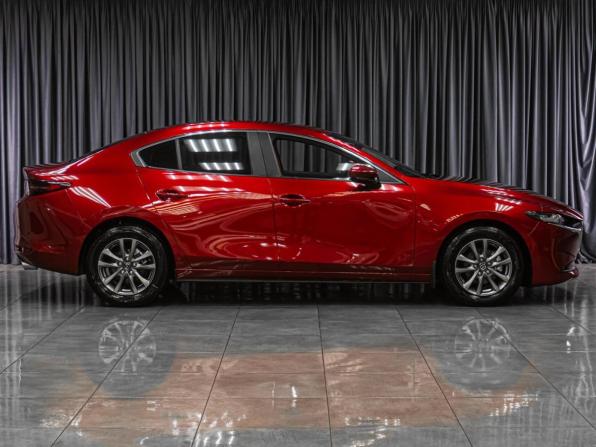 Mazda 3 IV (BP) с пробегом 2020 года, цена 2 429 000 рублей, 28380 км, седан, Автокод Объявления