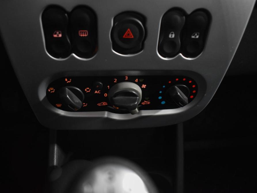 Renault Logan I Рестайлинг Санкт-Петербург  - изображение 14