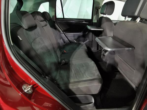 Volkswagen Tiguan II с пробегом 2018 года, цена 1 795 150 рублей, 173080 км, внедорожник, Автокод Объявления