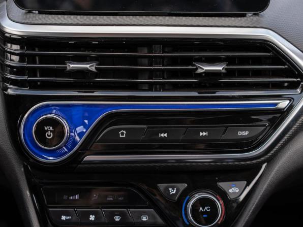 Changan Alsvin с пробегом 2023 года, цена 1 299 000 рублей, 26900 км, седан, Автокод Объявления