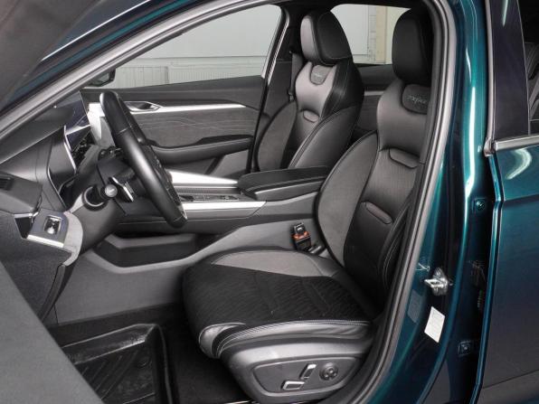 Geely Preface I (China Market) Рестайлинг с пробегом 2023 года, цена 2 585 000 рублей, 32212 км, седан, Автокод Объявления