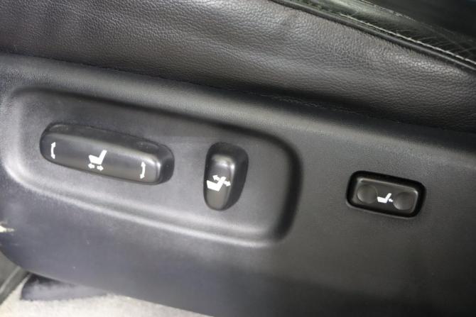 Toyota Land Cruiser 200 Series Рестайлинг 1 с пробегом 2015 года, цена 4 099 990 рублей, 254192 км, внедорожник, Автокод Объявления