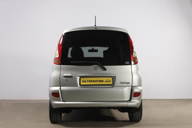 Toyota FunCargo с пробегом 2003 года, цена 499 000 рублей, 273000 км, компактвэн, Автокод Объявления