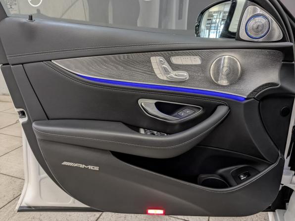 Mercedes-Benz E-Класс V (W213 S213 C238) Рестайлинг с пробегом 2022 года, цена 5 990 000 рублей, 51499 км, седан, Автокод Объявления