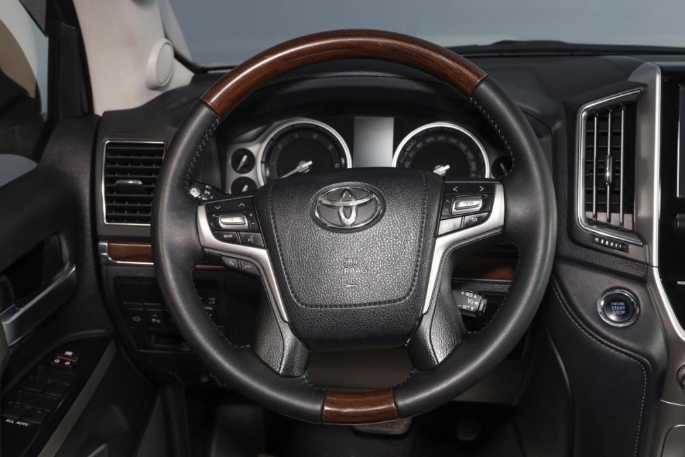 Toyota Land Cruiser 200 Series Рестайлинг 2 Новосибирск  - изображение 14