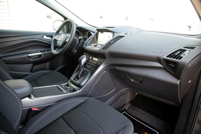 Ford Kuga II Рестайлинг с пробегом 2019 года, цена 1 899 000 рублей, 66000 км, внедорожник, Автокод Объявления
