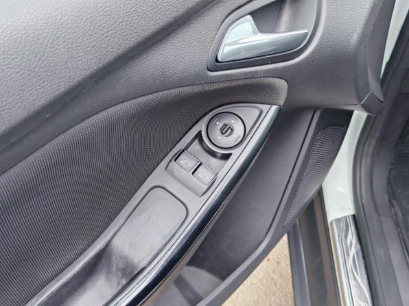 Ford Focus III с пробегом 2013 года, цена 690 000 рублей, 247626 км, хэтчбек, Автокод Объявления